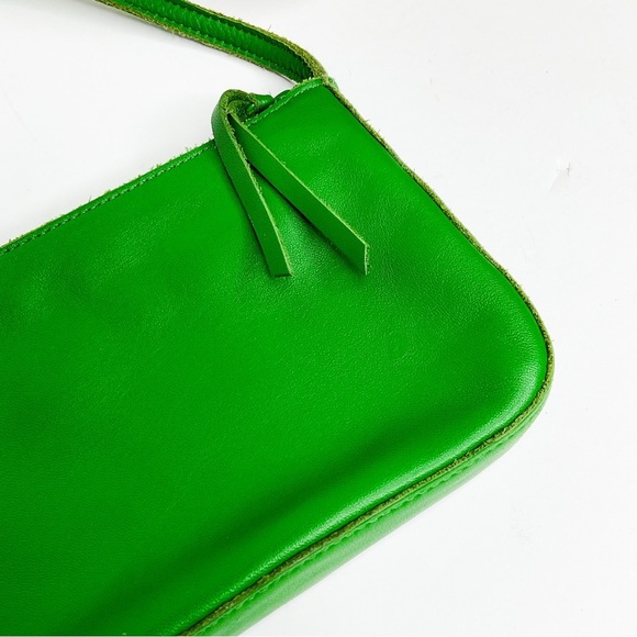 Vintage GAP Kelly Green Soft Supple Leather Wristlet 90s Y2K Clutch Bag - Picture 3 of 8